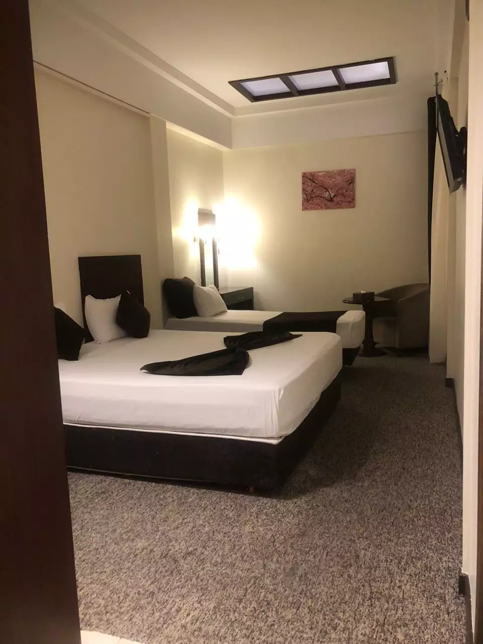 Alibaba https://cdn.alibaba.ir/ostorage/hotel-accommodation-images/68c67d52ac13a7ed0d865d32_سه تخته.webp